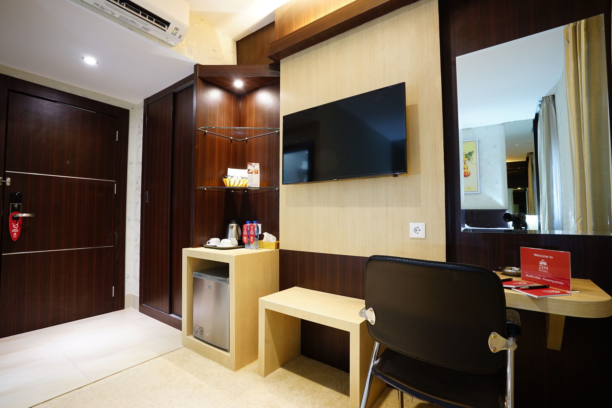 Cardinal Lucky Star Hotel Batam エクステリア 写真