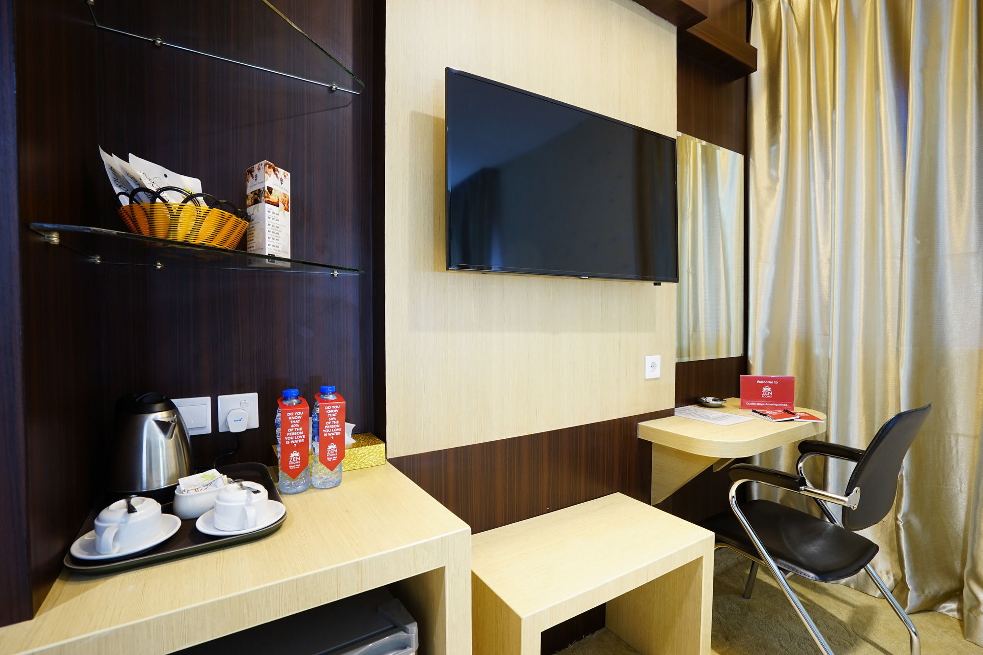 Cardinal Lucky Star Hotel Batam エクステリア 写真